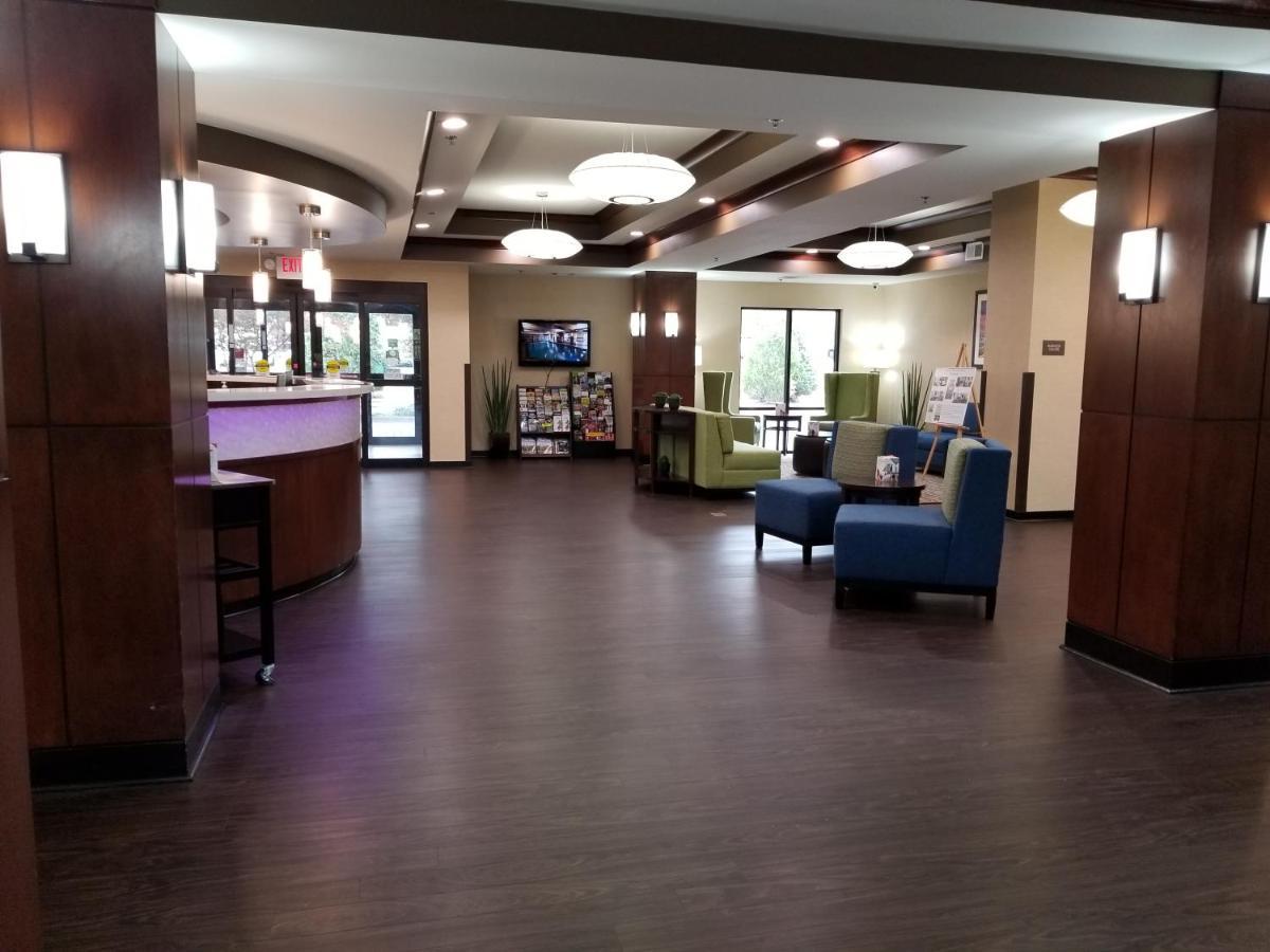 Comfort Suites Little Rock Extérieur photo