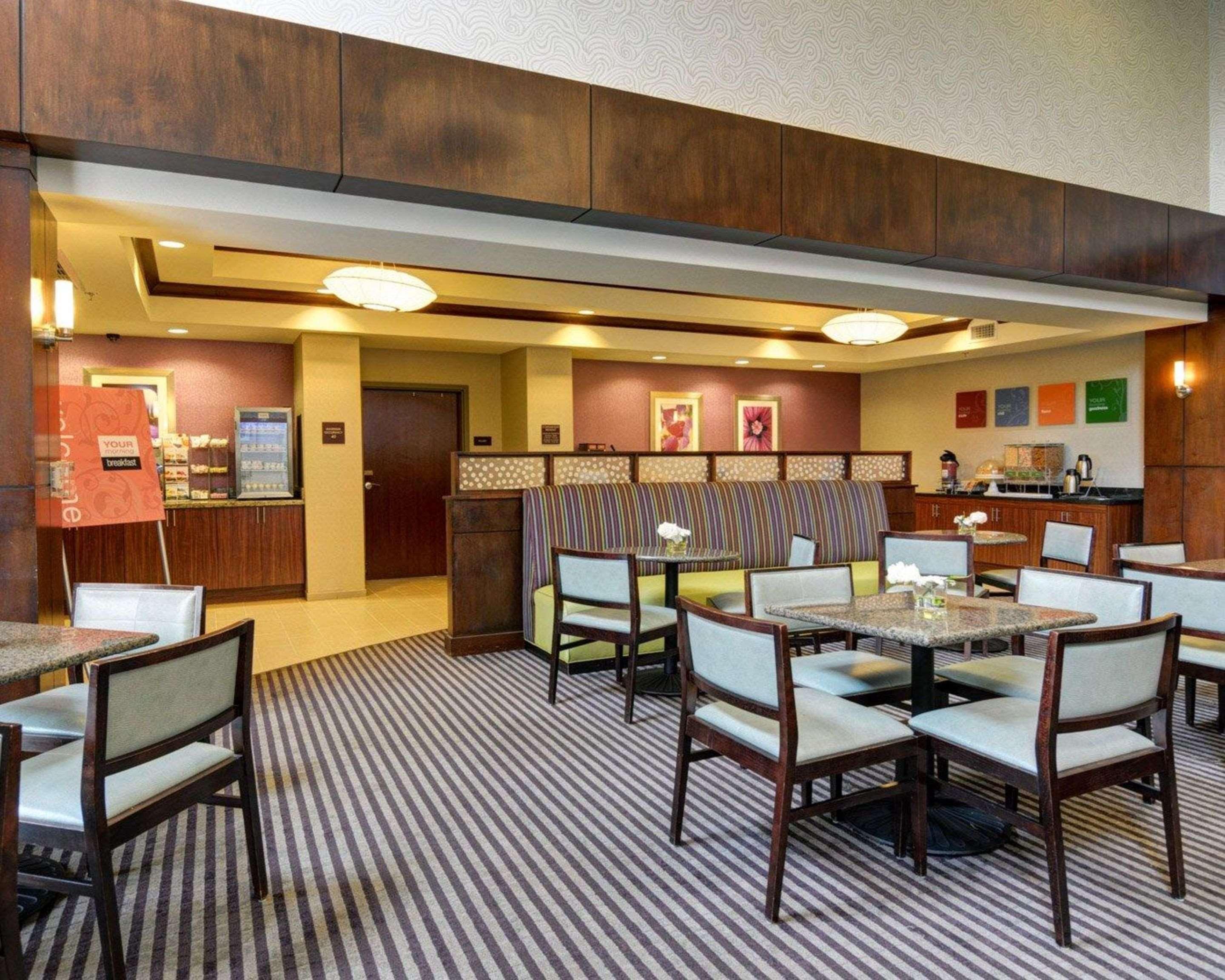 Comfort Suites Little Rock Extérieur photo