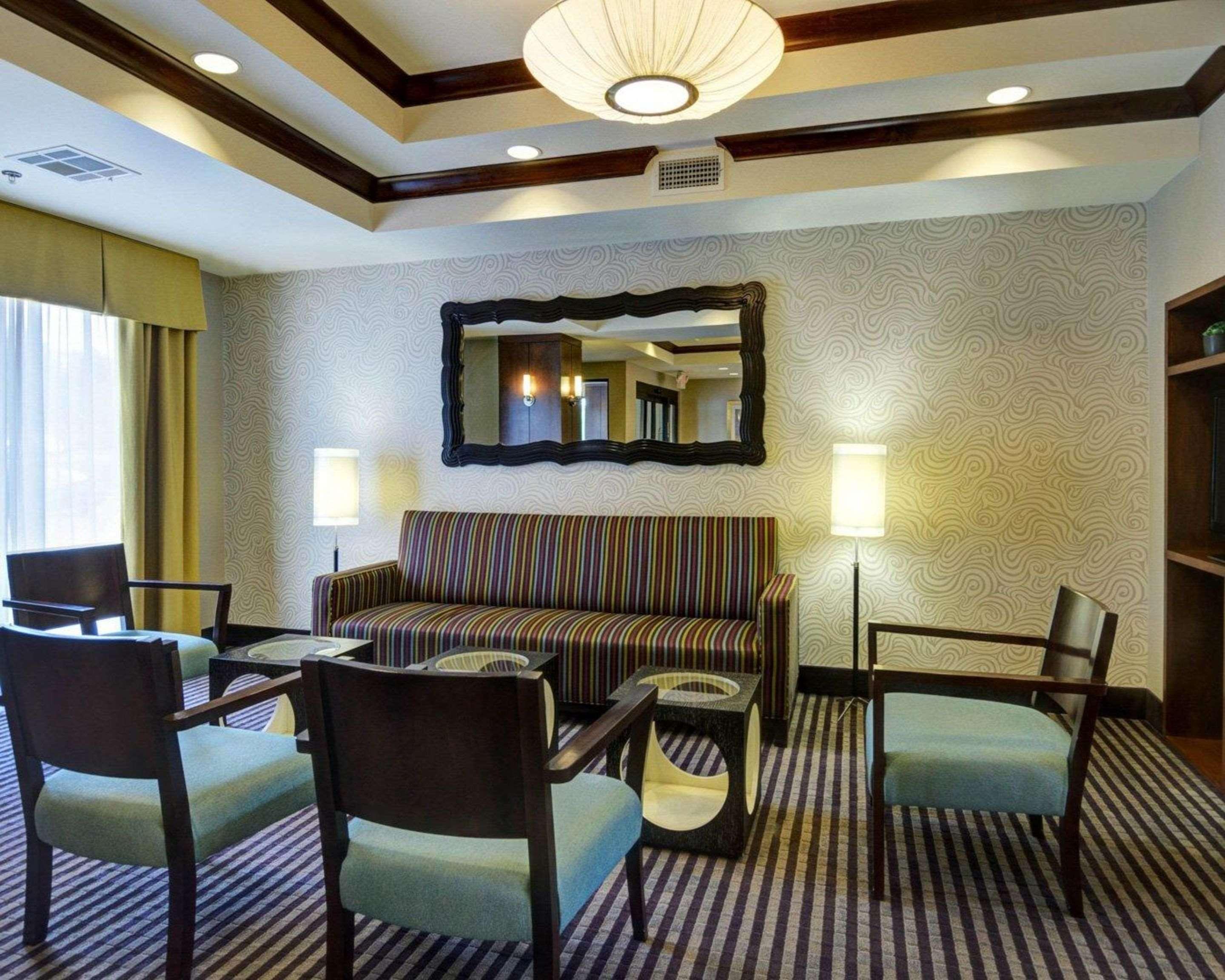 Comfort Suites Little Rock Extérieur photo